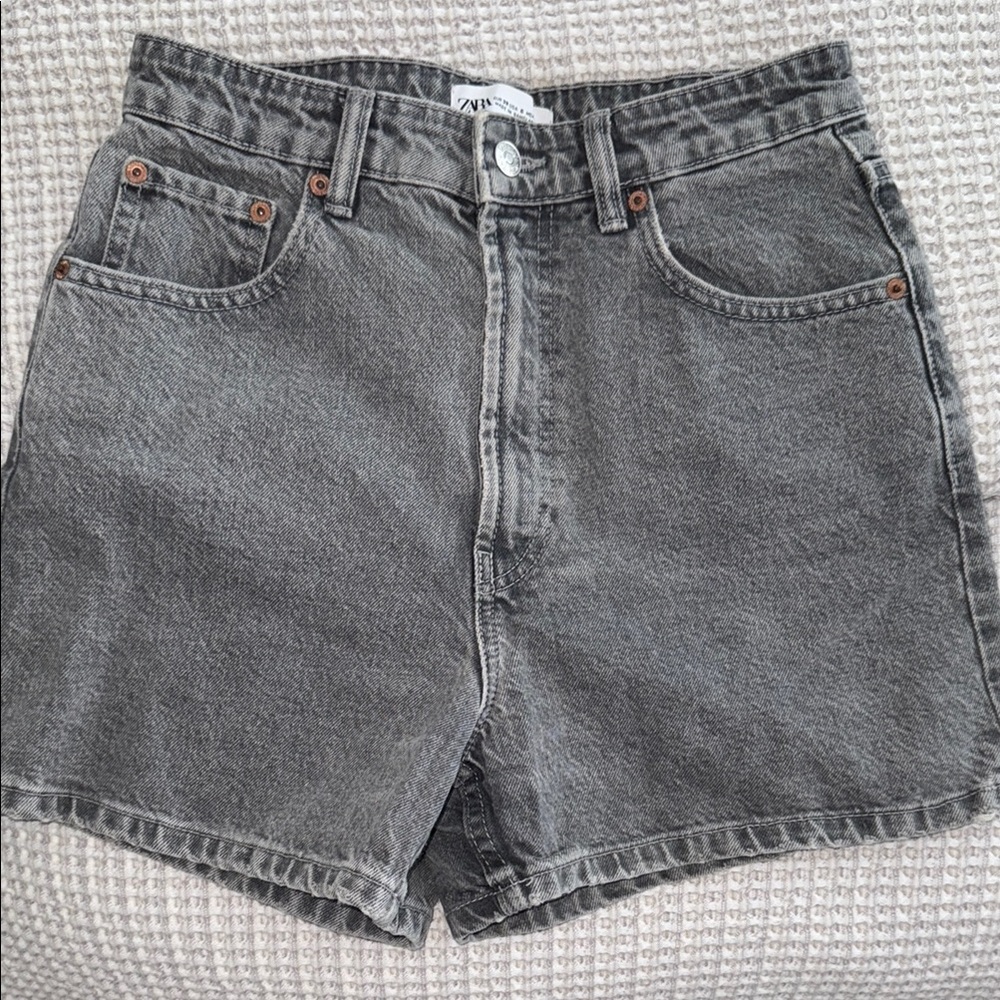 Zara Black Jean Shorts High-Waisted Vintage Style